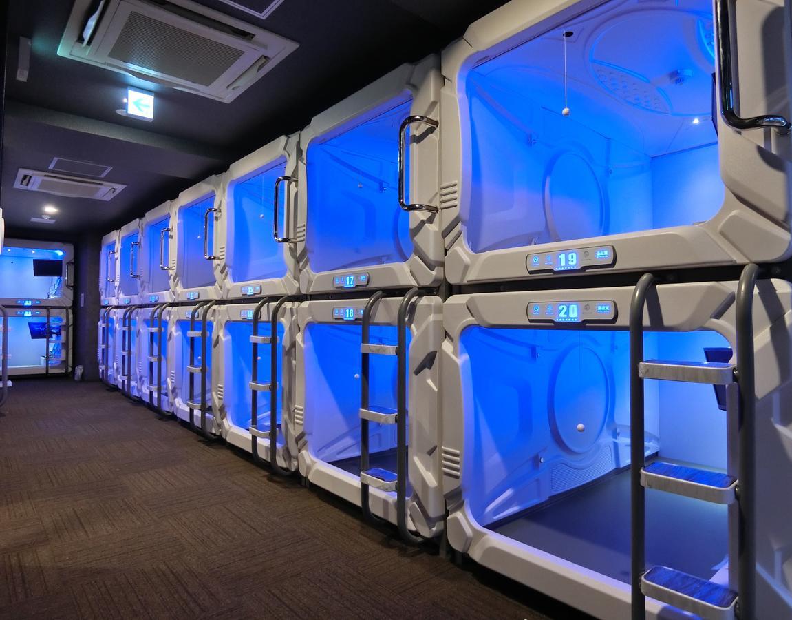 Capsule Hotel Manyudo Kyōto Exterior foto