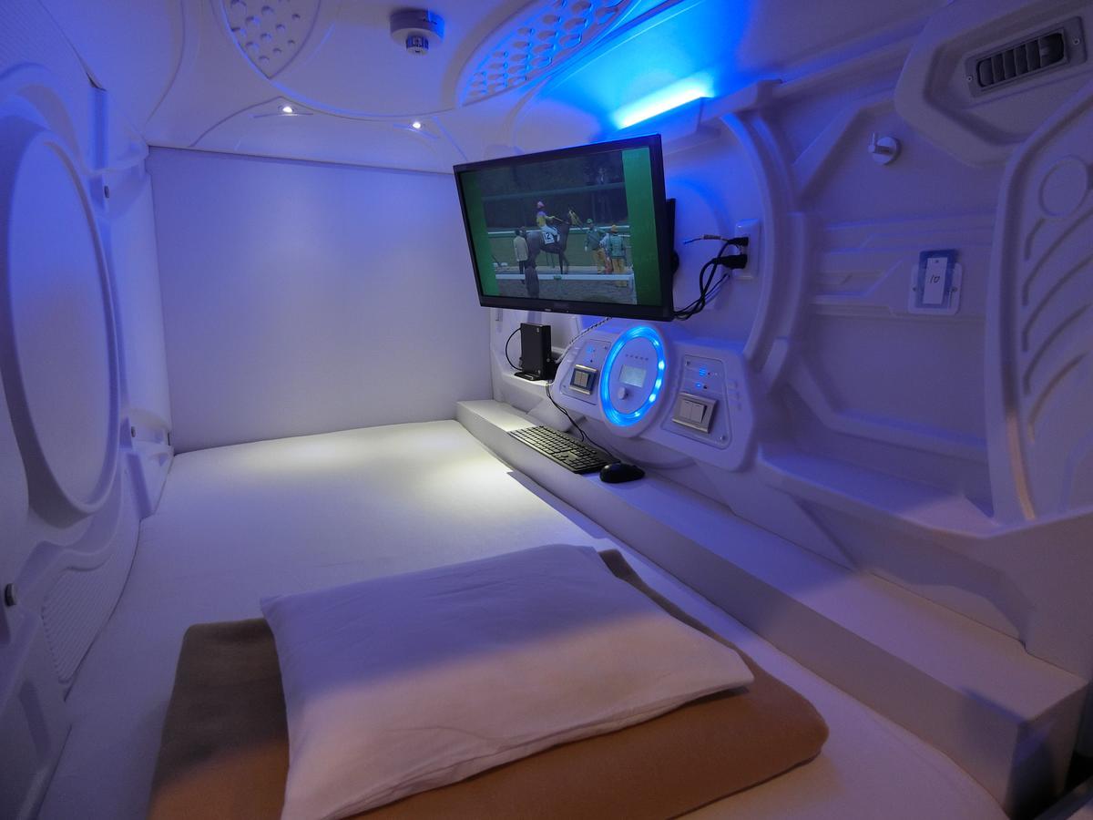 Capsule Hotel Manyudo Kyōto Exterior foto