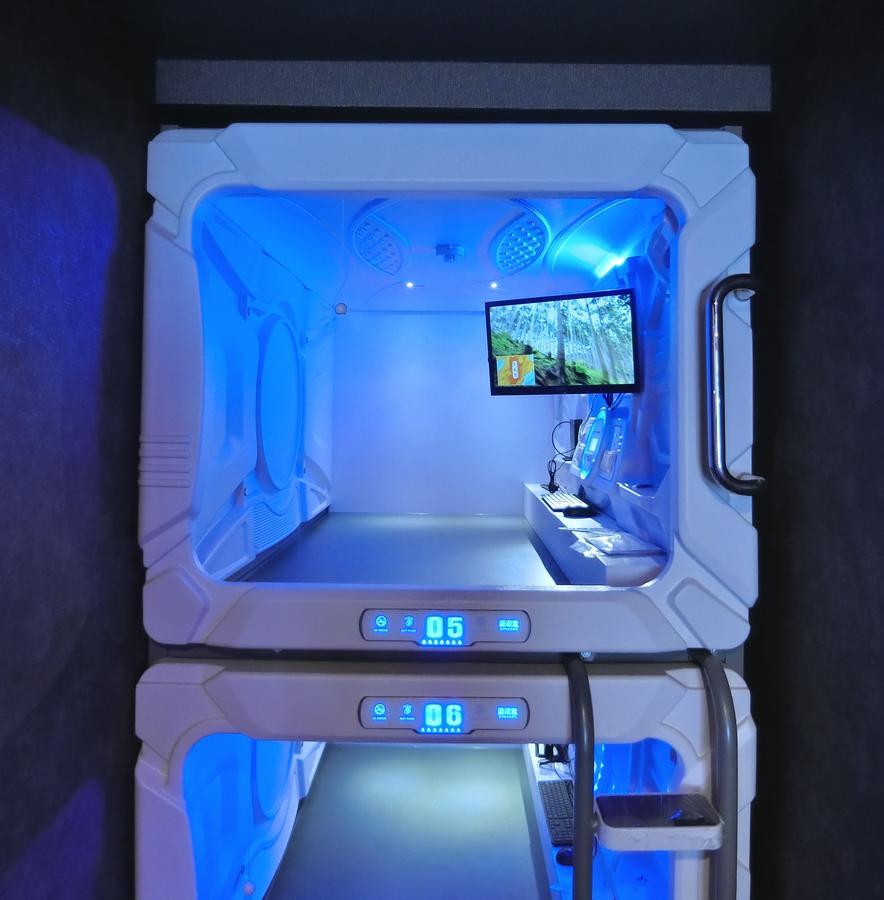 Capsule Hotel Manyudo Kyōto Exterior foto